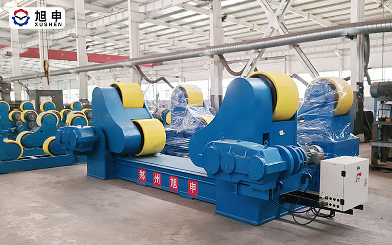 內(nèi)蒙客戶(hù)訂購(gòu)的3套200T滾輪架已經(jīng)驗(yàn)收合格，裝車(chē)發(fā)往客戶(hù)現(xiàn)場(chǎng)